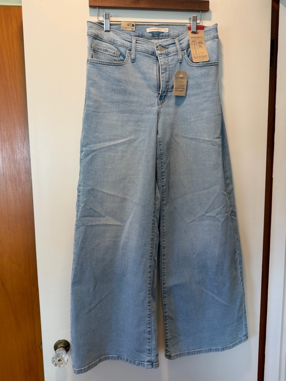Levi's 318 Shaping Wide Leg Jeans - Picture 2 of 6